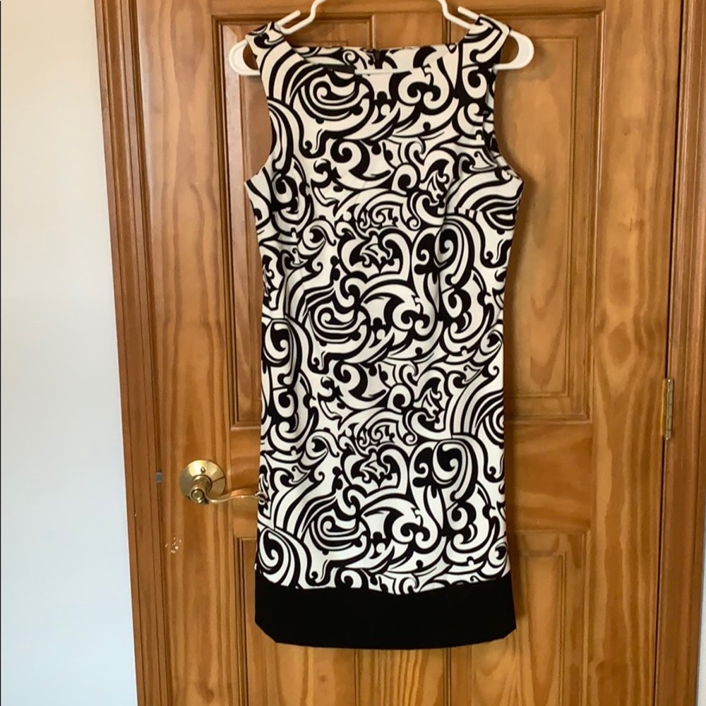 BUSINESS DRESS